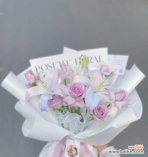 闺蜜之间可以送百合吗？女生在什么场合适合送什么花？