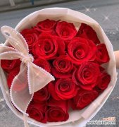 十九朵粉色玫瑰的含义是什么？送19朵粉色玫瑰花有何深意？