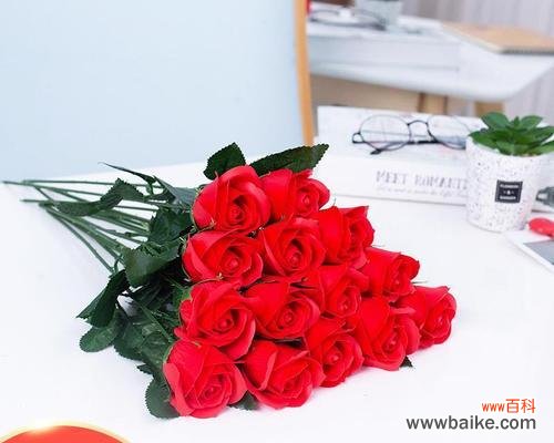 玫瑰花的多重寓意与文化象征 玫瑰花的含义与象征