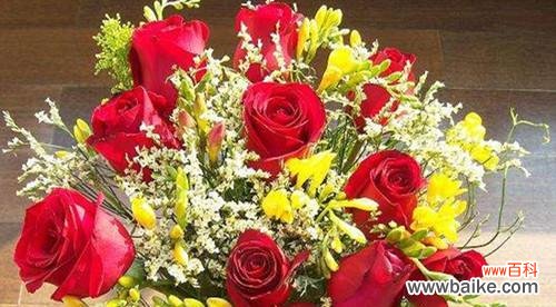 以玫瑰送多少朵能传达特定的情感 玫瑰花的寓意及数量选择