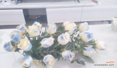 窗前放玫瑰花有何象征意义？玫瑰花放置有何讲究？