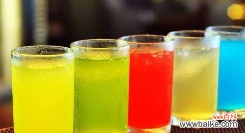 误将农药当橙汁有何警示？这种误解背后的意义是什么？