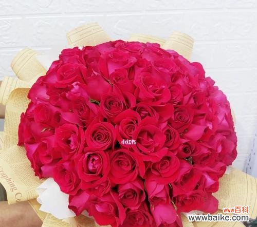 8朵玫瑰送给女人代表的意义以及文化背景解读 男人为女人送8朵玫瑰的寓意剖析