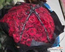 七朵玫瑰花的寓意与表达 七朵玫瑰