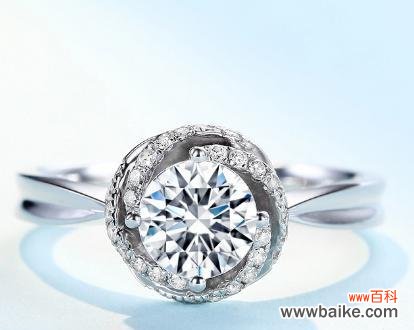 铂金玫瑰花戒指有何寓意？它的象征意义是什么？