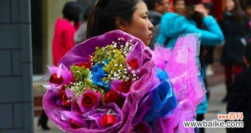 探究玫瑰花在不同文化中的象征意义 十一朵玫瑰花所代表的含义