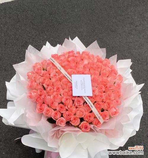 九十九朵玫瑰背后的深意 九十九朵玫瑰的象征意义