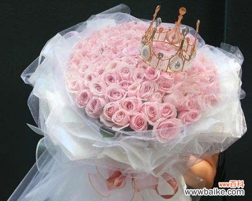 粉玫瑰花的象征意义与表达方式 送女孩子粉玫瑰的含义及情感传递
