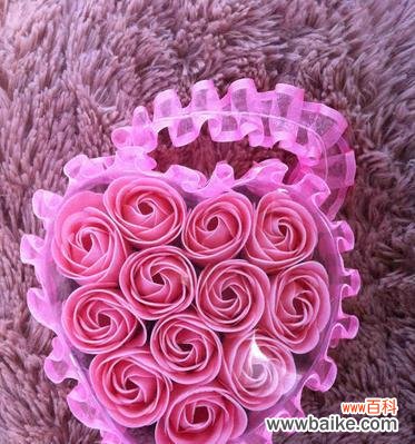 探寻粉色玫瑰的浪漫与柔情 粉色玫瑰的象征意义与表达方式