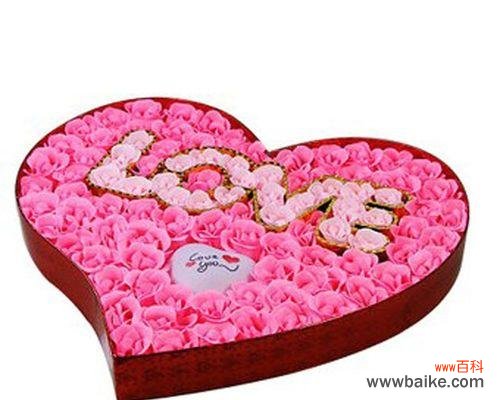 鲜花之语,传递爱的情感 三朵玫瑰花的意义与传承