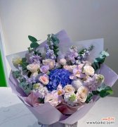 玫瑰和郁金香搭配的花语是什么？混搭花束的意义何在？