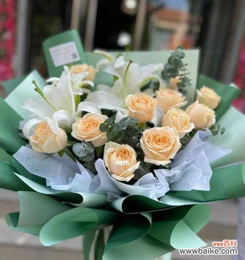 以花色传递情感的艺术之美 香槟色玫瑰的意义及象征