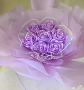 香水玫瑰紫色花语是什么？