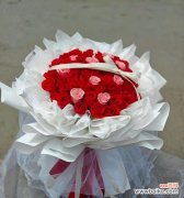 白色和红色玫瑰混合代表什么意义？