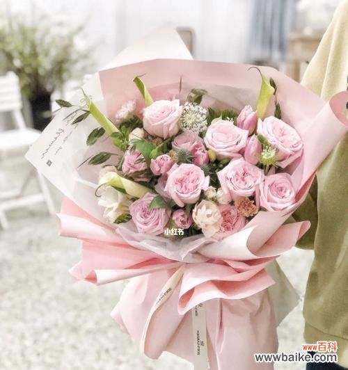 以荔枝玫瑰传递浪漫与承诺的花语 荔枝玫瑰花语——爱的承诺