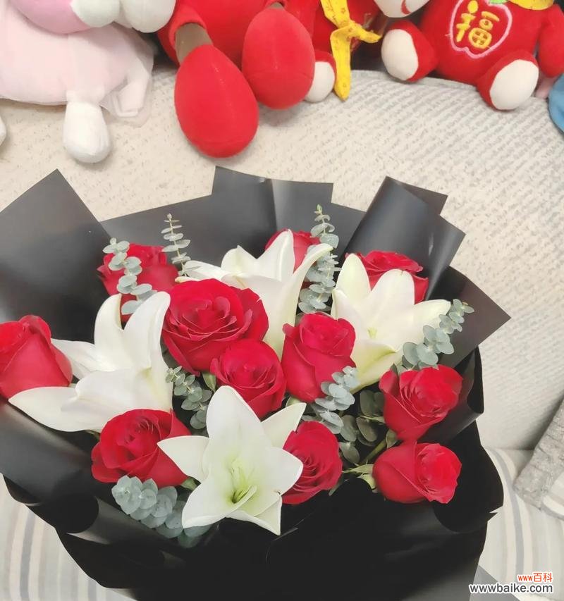 送玫瑰花代表什么啊女生？女生收到玫瑰有何寓意？