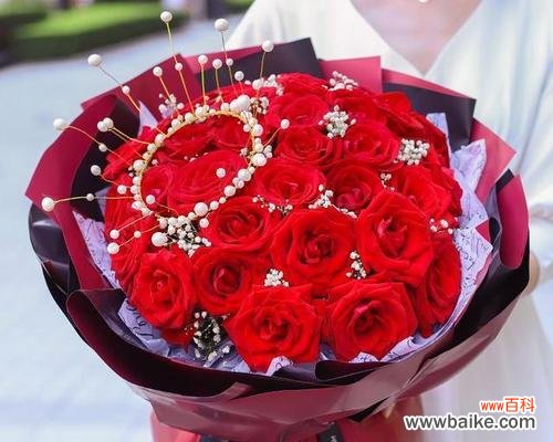 玫瑰花19朵什么意思?19朵玫瑰的花语有何特殊含义?