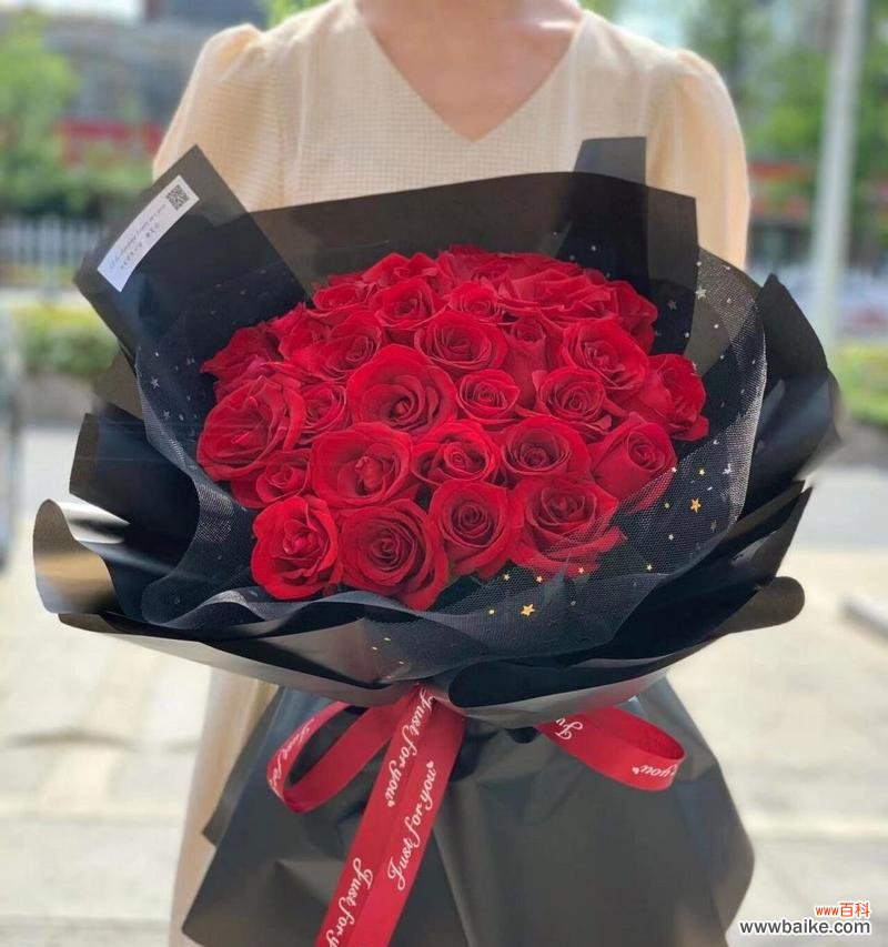 33朵红玫瑰的花语是什么？它在表达心愿时有何特殊含义？