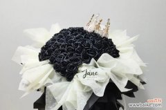 探索黑玫瑰的象征之道 黑玫瑰的神秘寓意