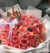 爱心52朵玫瑰花有何含义？代表什么情感？