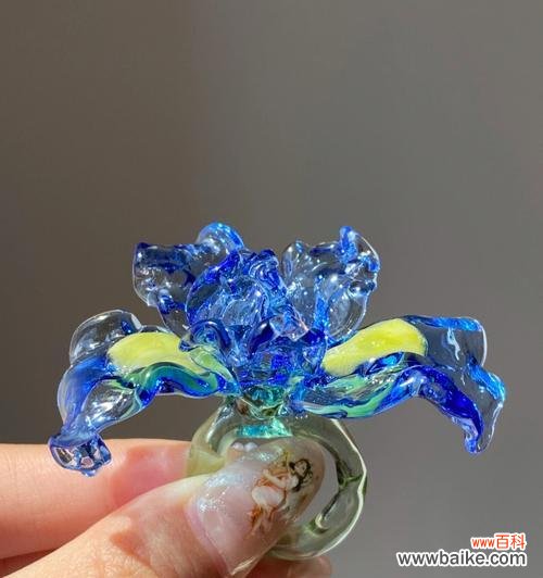 琉璃花语礼物应该选择什么？送礼时有哪些讲究？