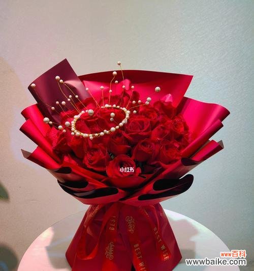 33朵白红玫瑰象征着什么?