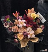 美拉德玫瑰的花语是什么？美拉德玫瑰象征着什么？