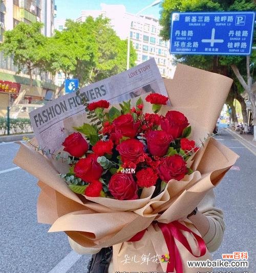 8朵玫瑰花束的寓意是什么?它代表了哪种爱情?