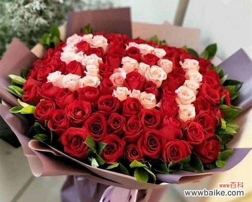 仿真玫瑰花送给老婆代表什么?这种礼物有何象征意义?