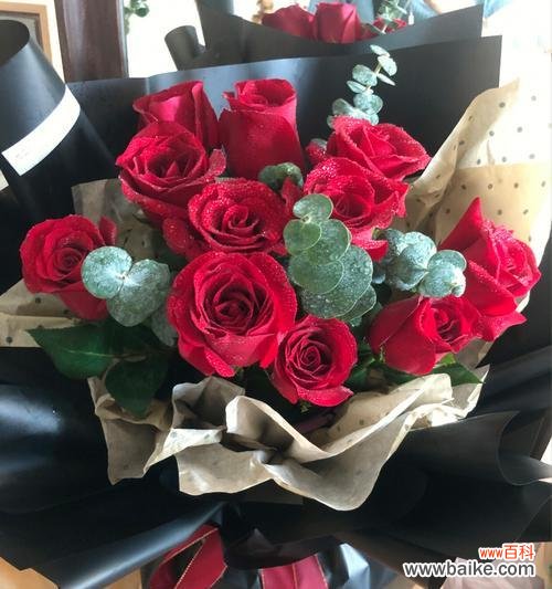 11朵玫瑰背后的深意 以送11朵玫瑰代表什么？