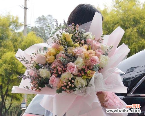 从1朵到99朵，不同数量蕴含着不同的心意 玫瑰花数量的含义