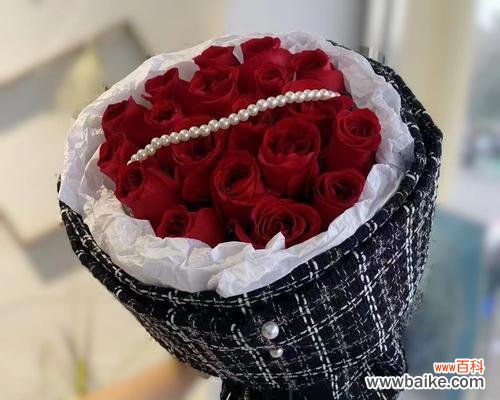 用花语传递真挚情感的鲜花 玫瑰花的含义与象征