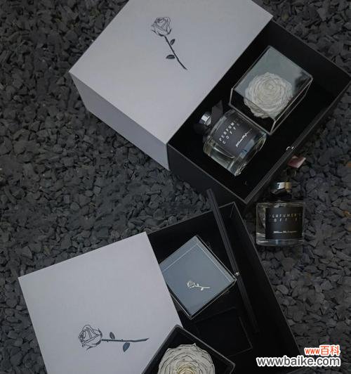 黑白色永生花传递了哪些情感？