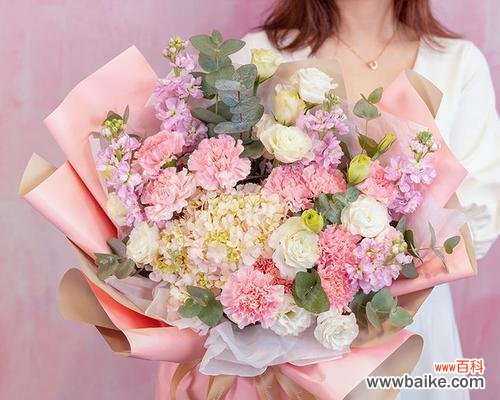 三八妇女节适合送什么花，其花语是什么？