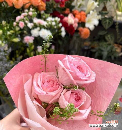 鲜花点缀的花语是什么?它有哪些特别的含义?