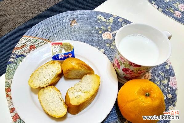 牛油棒草莓的花语有何寓意？