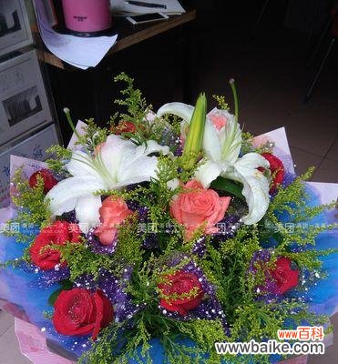 解读13朵玫瑰花背后的情感和象征 13朵玫瑰花的花语与含义