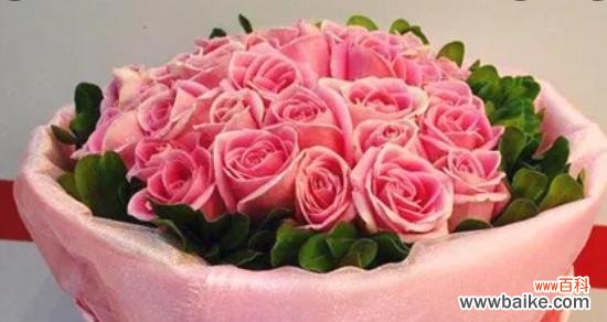 表达心意的传统与变革 13朵玫瑰花的意义及象征