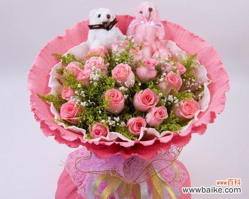 花海中的爱意之语 19朵粉玫瑰的意义与象征