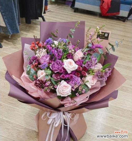 表达浓浓情意，传递深深爱恋 21朵玫瑰花的花语