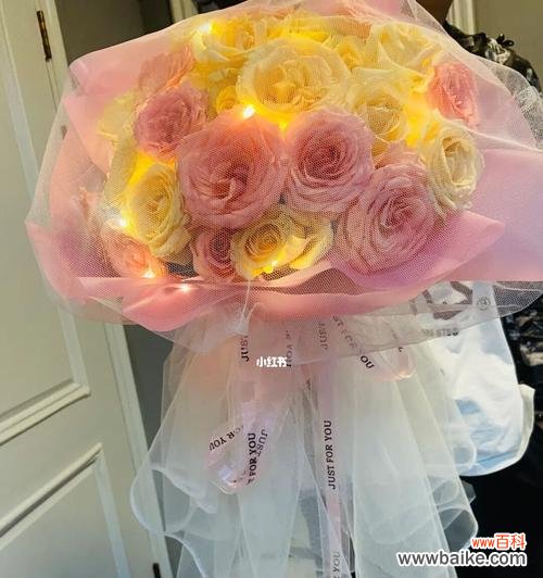 传递爱意的花束，33朵粉玫瑰的心意 爱的芬芳，33朵粉玫瑰的花语