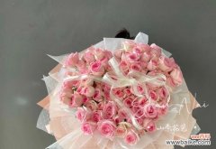 一束花传递的情感，每一朵都说出心底话语 99朵粉玫瑰的花语