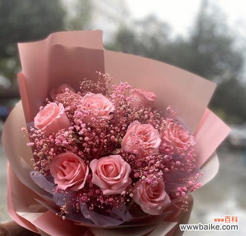 在夜店送玫瑰花合适吗?女生应该选择送什么?