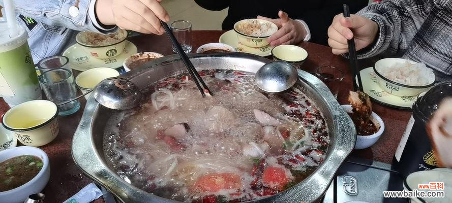 酸菜猪脚花语是什么？这道菜背后隐藏着怎样的含义？