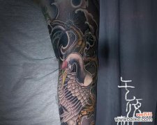 仙鹤花臂的寓意象征是什么？纹身中仙鹤代表了哪些意义？