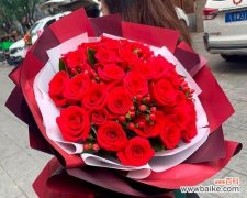 浪漫、爱情、祝福、承诺、美好 33朵玫瑰花的花语与寓意