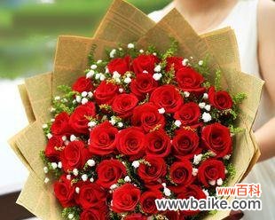 爱情的表达方式和祝福的寓意 33朵玫瑰的花语之浪漫与永恒