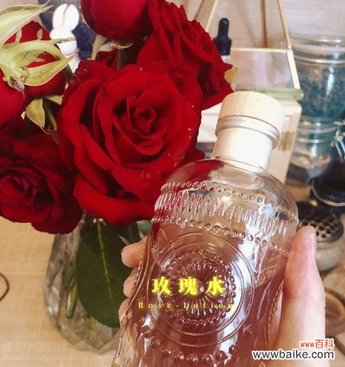 洒花水在仪式中有何意义?