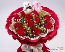 用11朵红玫瑰传递的爱情和温馨 红玫瑰的花语意义及传达情感的方法