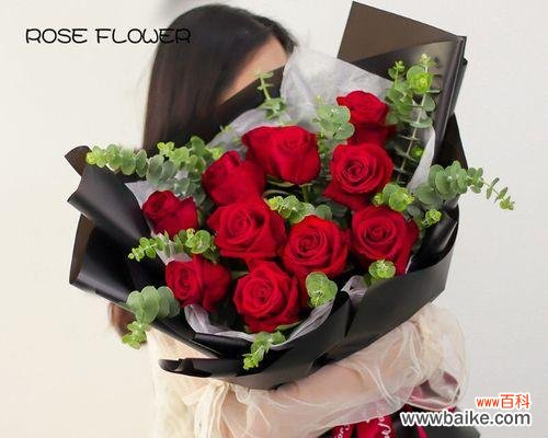 表达浓浓爱意的花束,11朵玫瑰的花语解析 11朵玫瑰的花语